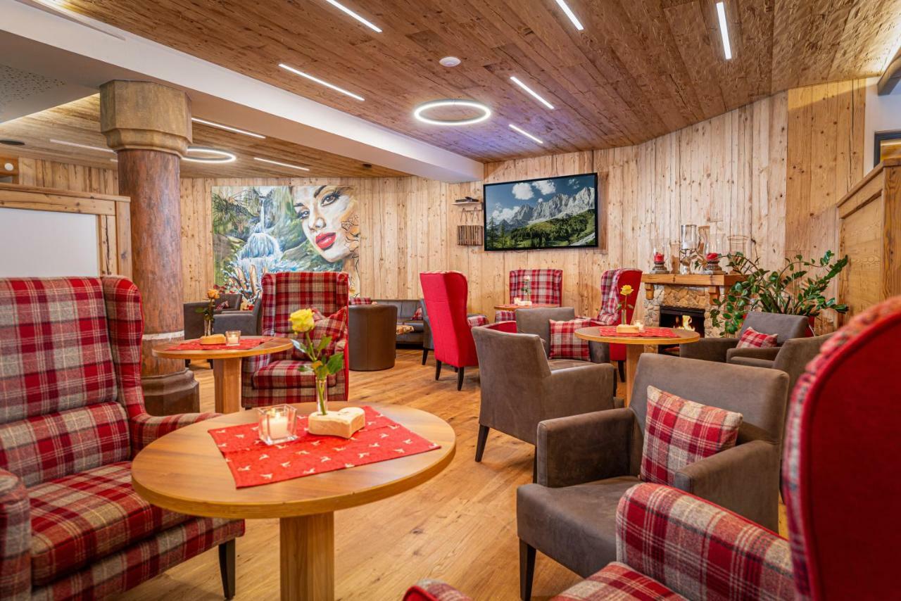 Hotel Erlebniswelt Stocker Schladming Exteriör bild